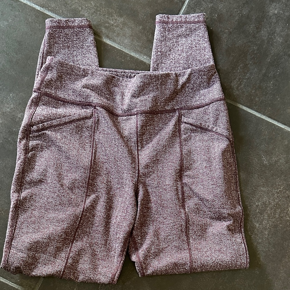 Duluth Trading Co Maroon Textured Leggings